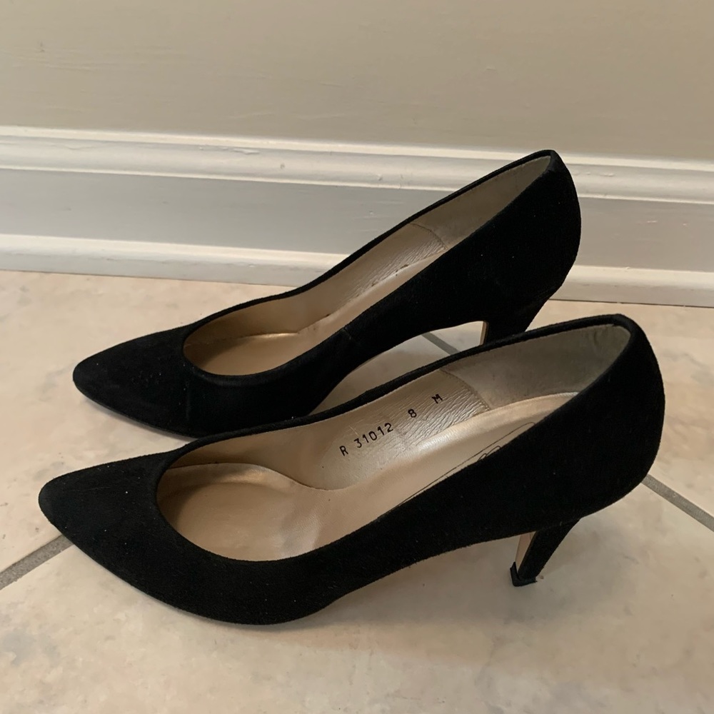 ✨Vintage black pumps